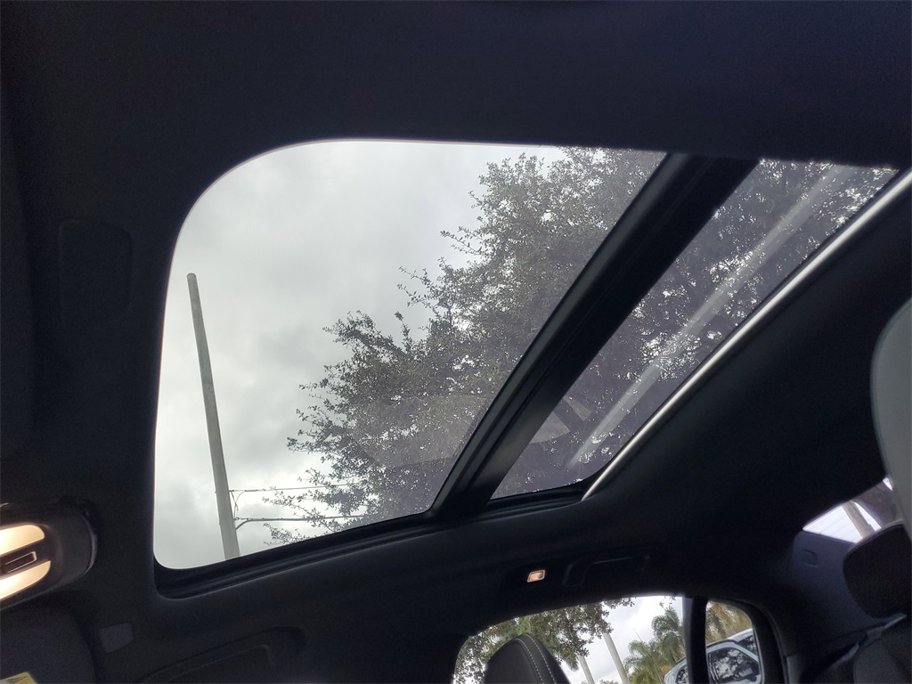 used 2024 Volvo S60 Recharge Plug-In Hybrid car, priced at $36,495