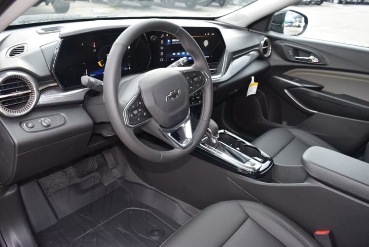 2025 Black Metallic Chevrolet Trax ACTIV FWD SUV