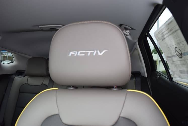 2025 Black Metallic Chevrolet Trax ACTIV FWD SUV