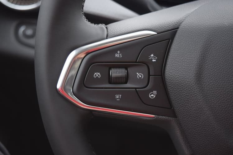 2025 Black Metallic Chevrolet Trax ACTIV FWD SUV