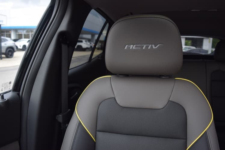 2025 Black Metallic Chevrolet Trax ACTIV FWD SUV