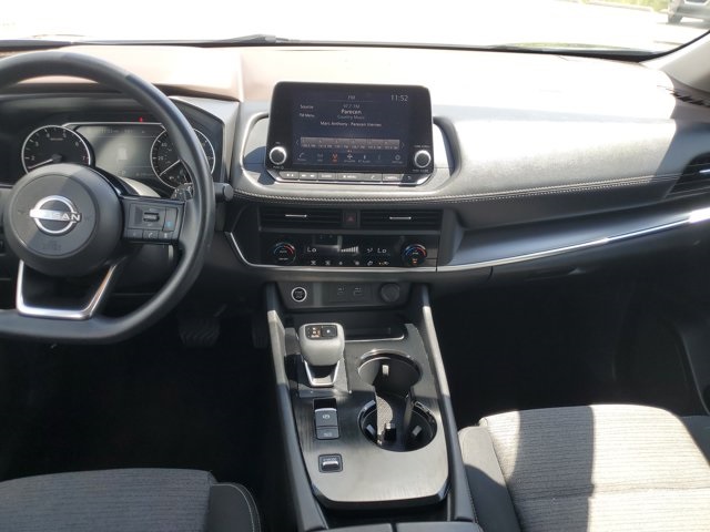 2023 Gun Metallic Nissan Rogue SV FWD SUV