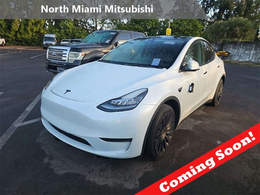 2023 Tesla Model Y Long Range's photo