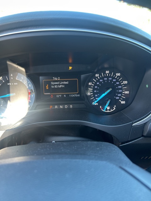 2016 Ford Fusion SE's photo