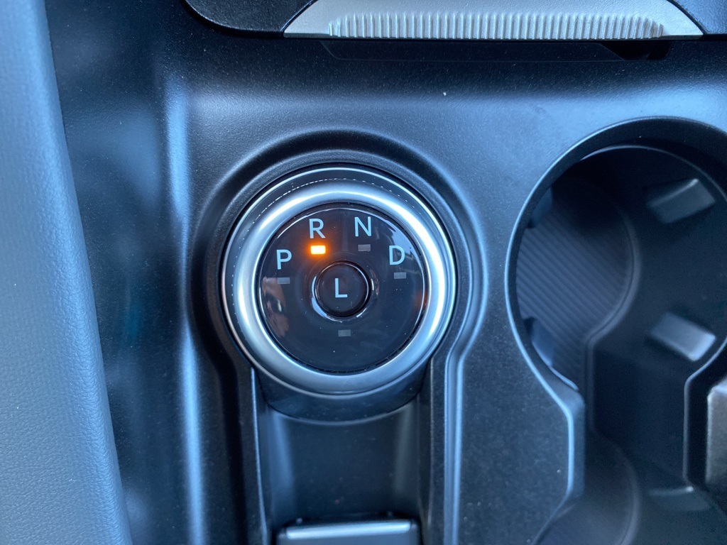 2025 Ford Explorer photo 4