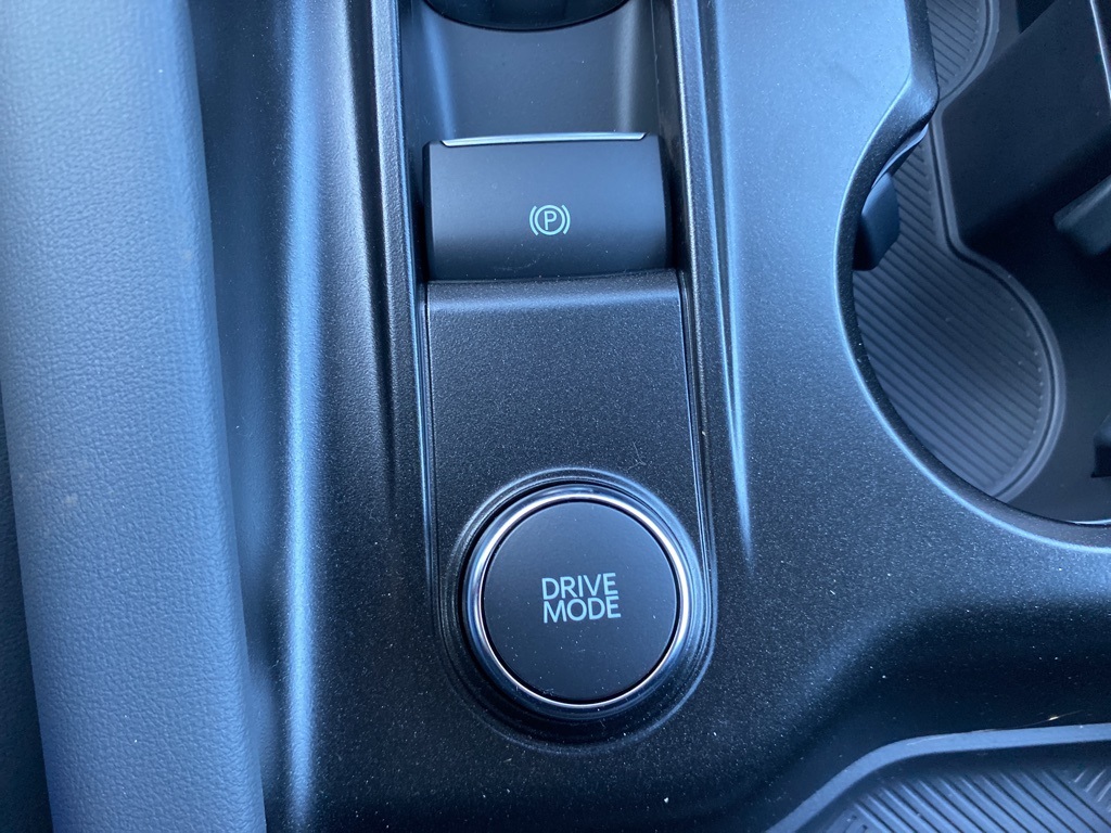 2025 Ford Explorer photo 5