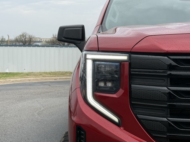 used 2023 GMC Sierra 1500 car, priced at $55,111
