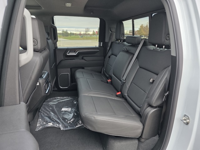 2026 GMC Sierra 3500HD Crew Cab, Long Bed, SLT Dual Rear Wheel, 4WD