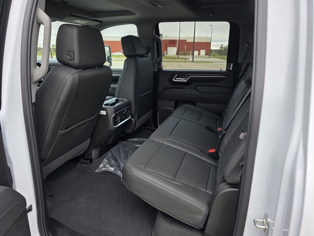 2026 GMC Sierra 3500HD Crew Cab, Long Bed, SLT Dual Rear Wheel, 4WD