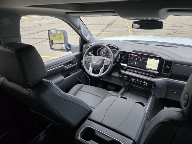 2026 GMC Sierra 3500HD Crew Cab, Long Bed, SLT Dual Rear Wheel, 4WD