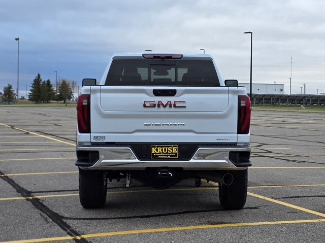 2026 GMC Sierra 3500HD Crew Cab, Long Bed, SLT Dual Rear Wheel, 4WD