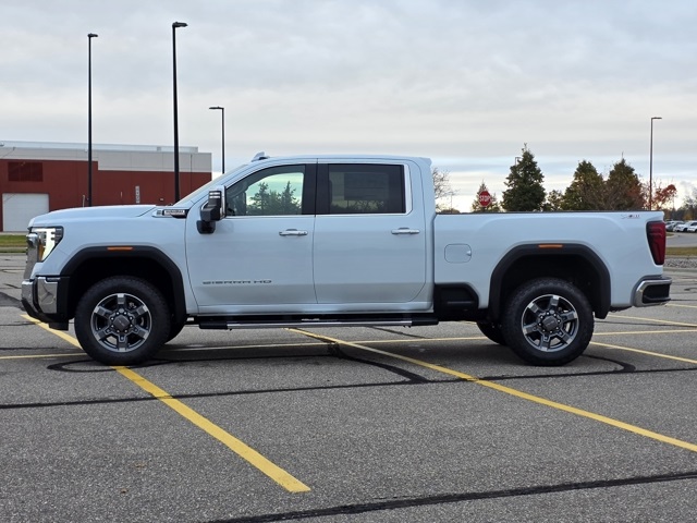 2026 GMC Sierra 3500HD Crew Cab, Long Bed, SLT Dual Rear Wheel, 4WD