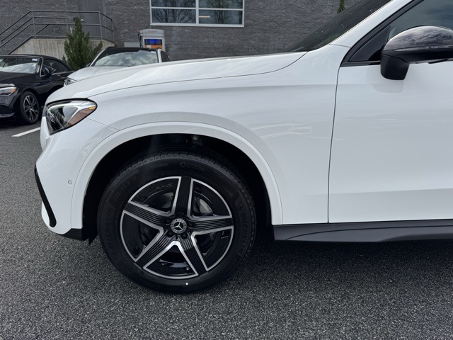 2025 Mercedes Benz GLC 300 4MATIC photo 9