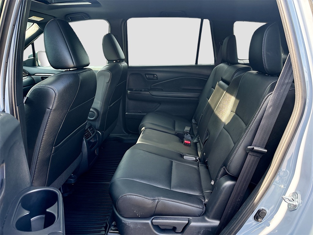 2023 Honda Passport EX-L Sport photo 18