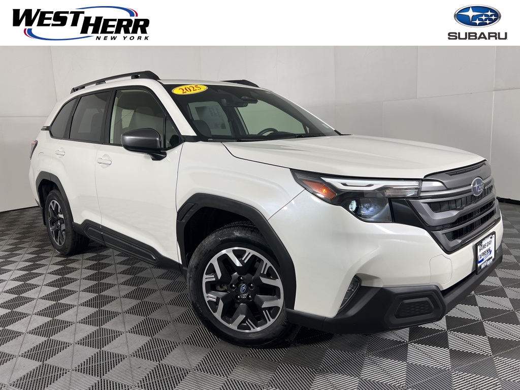 2025 Subaru Forester Premium's photo