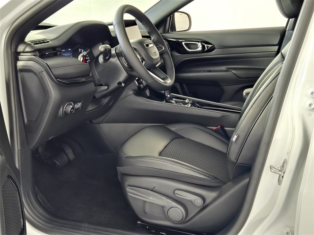 new 2026 Jeep Compass car, priced at $25,710