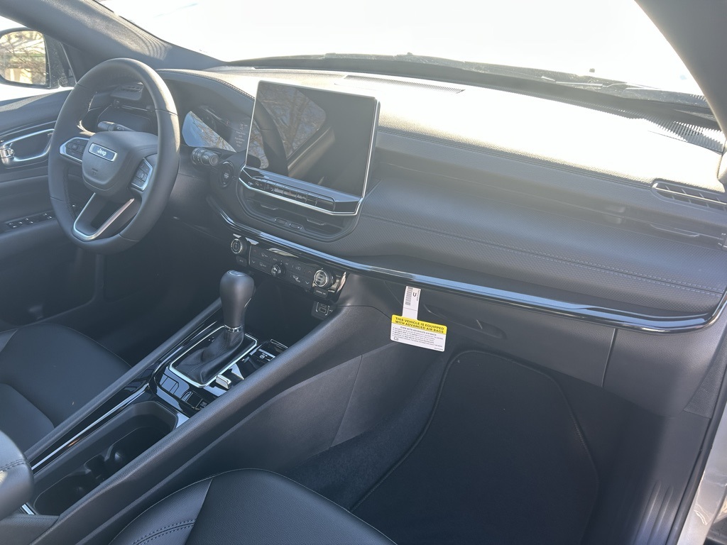 new 2026 Jeep Compass car, priced at $35,975