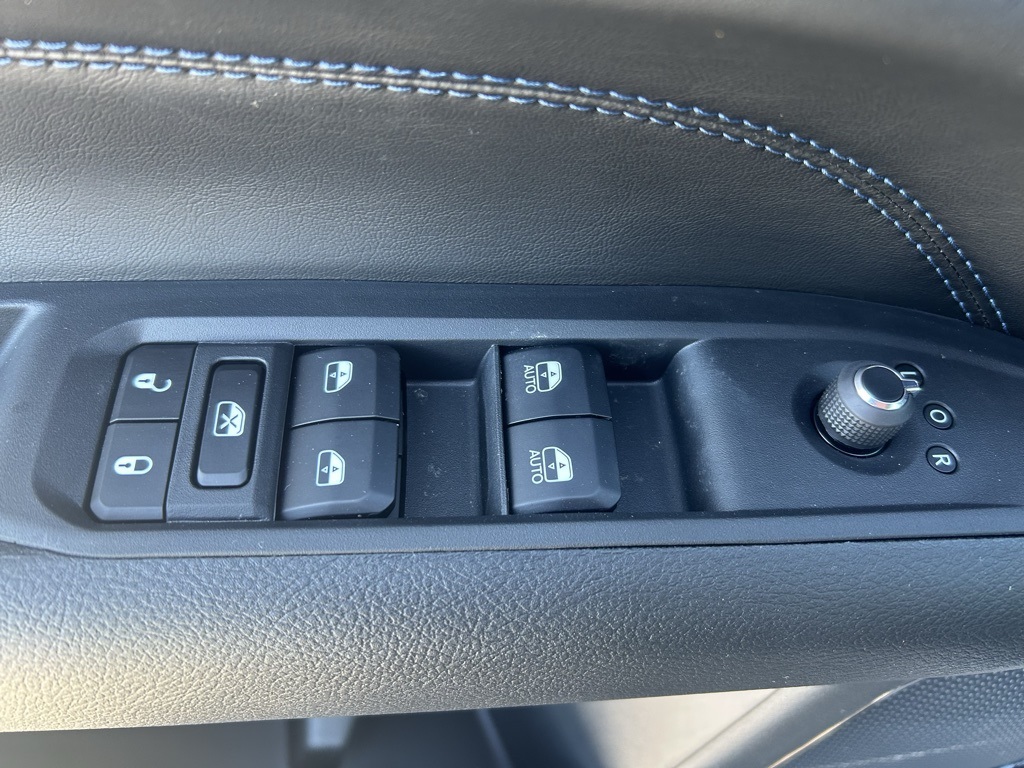 new 2026 Jeep Compass car, priced at $35,975