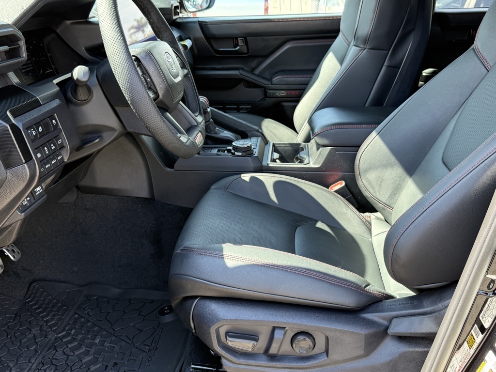 2025 Toyota Tacoma TRD Pro 4x4 Double Cab photo 17