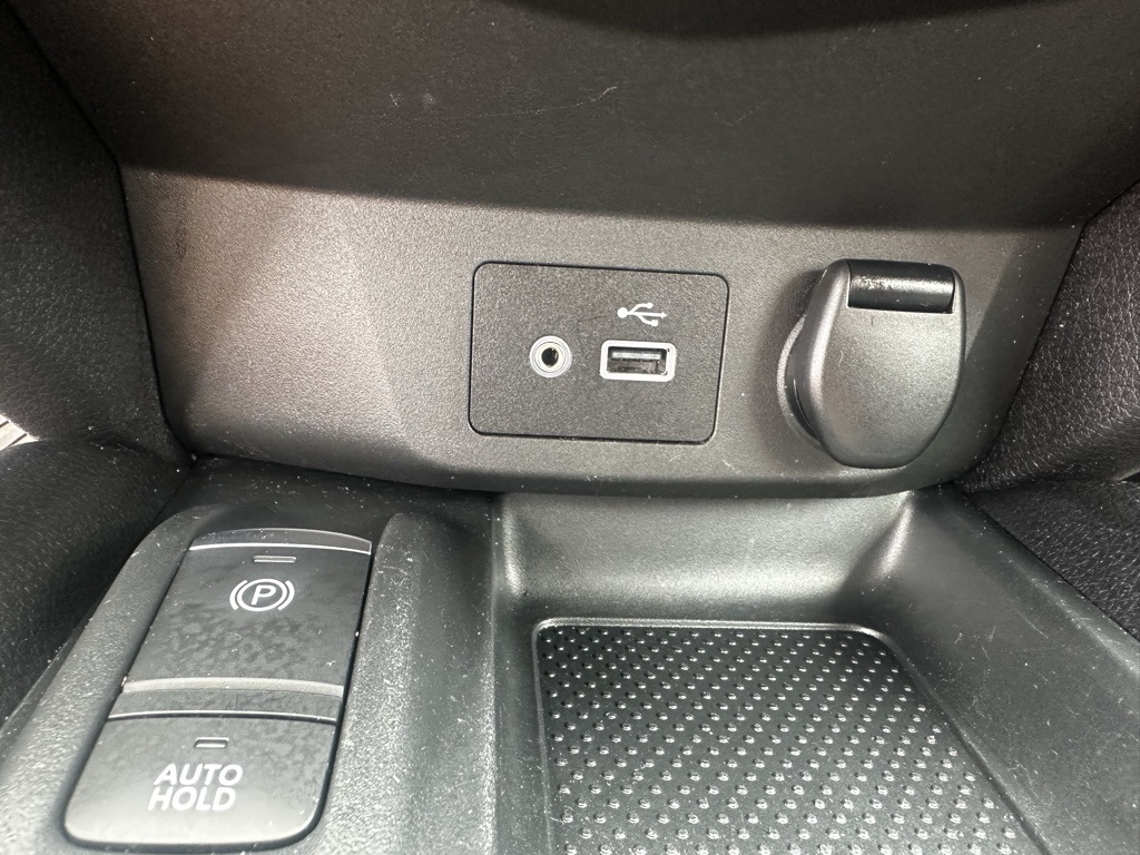 2021 Gun Metallic Nissan Rogue Sport SL FWD SUV