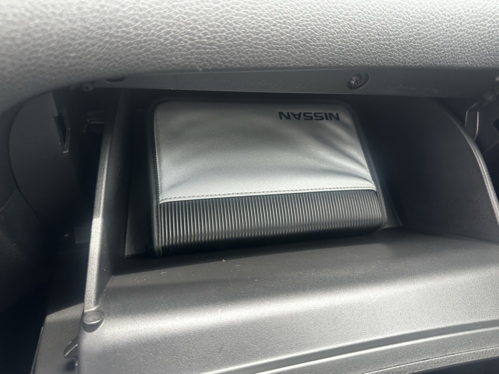2021 Gun Metallic Nissan Rogue Sport SL FWD SUV
