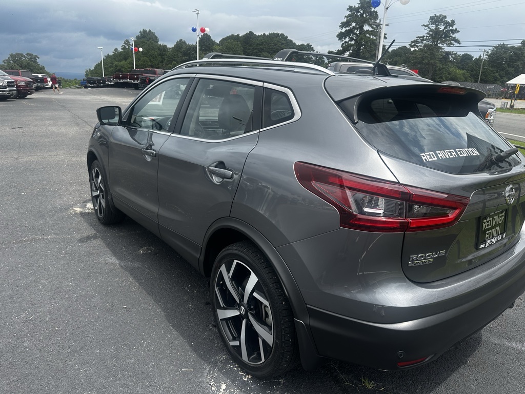 2021 Gun Metallic Nissan Rogue Sport SL FWD SUV