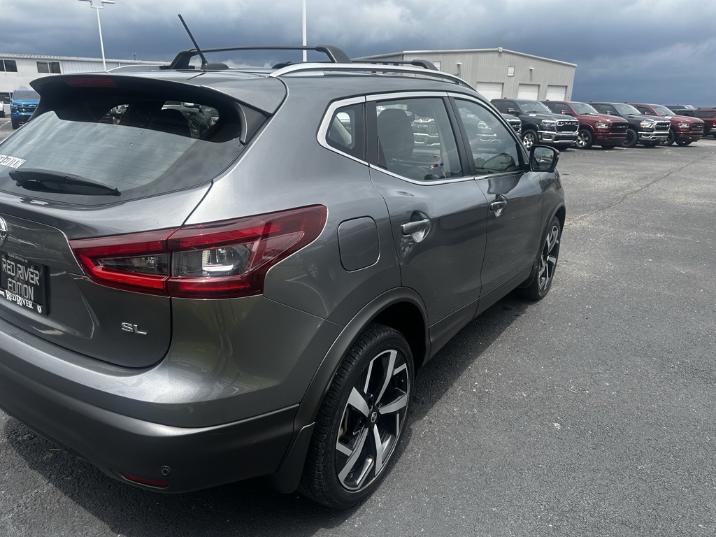 2021 Gun Metallic Nissan Rogue Sport SL FWD SUV