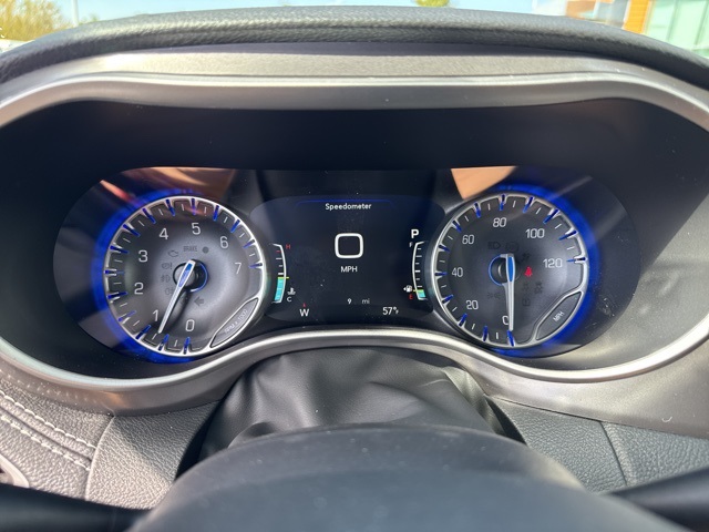 2026 Chrysler Pacifica photo 15