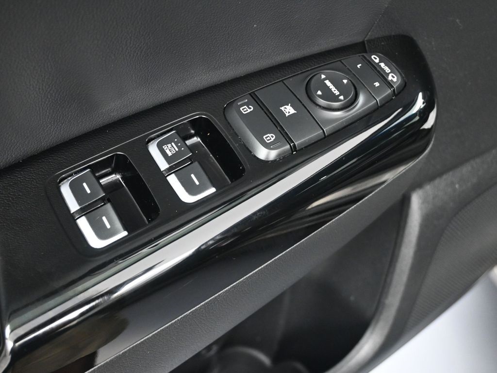 2020 Kia Sportage S photo 10