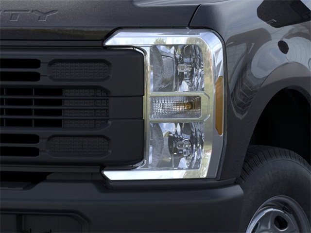 2026 Ford F-350 XL photo 18