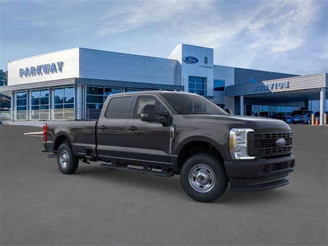 2026 Ford F-350 XL photo 7