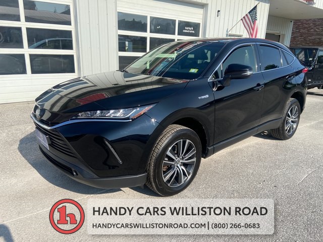 2021 Toyota Venza LE's photo