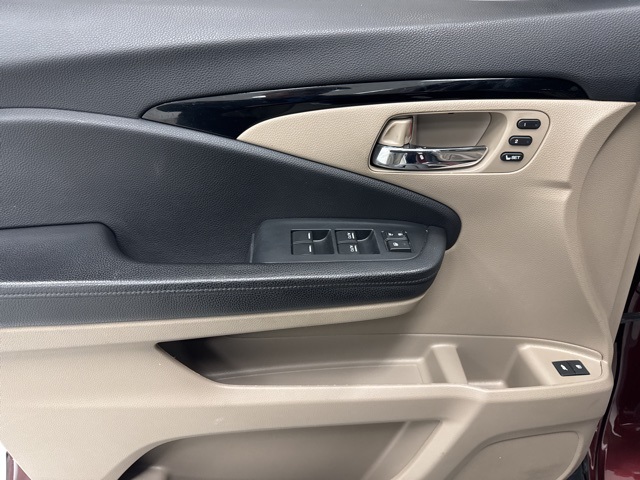 used 2020 Honda Pilot car, priced at $26,574