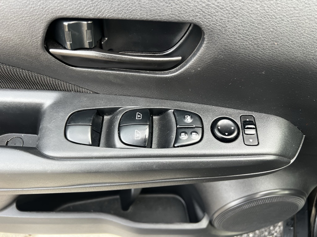 Used 2021 Nissan Kicks FWD SUV for sale #SP1101 - photo 16
