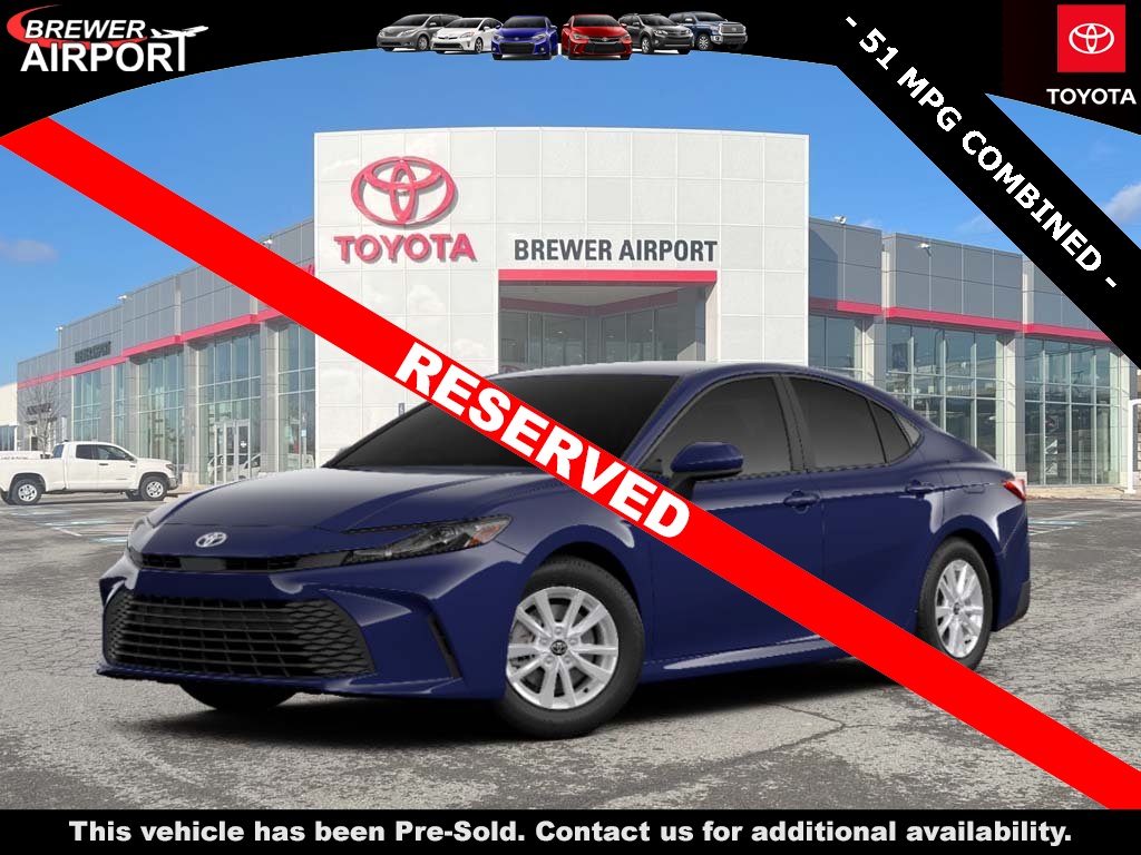 2026 Toyota Camry LE's photo