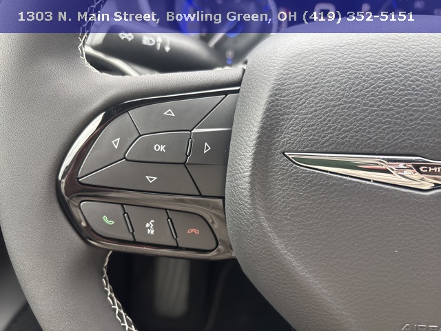 New 2026 Chrysler Pacifica Select 4D Passenger Van