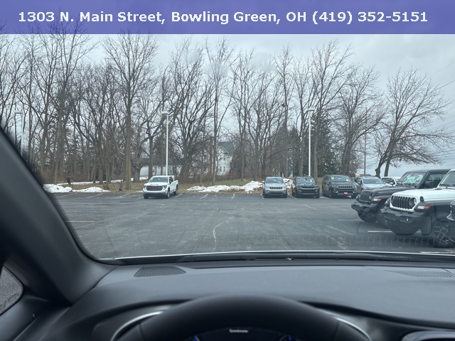 New 2026 Chrysler Pacifica Select 4D Passenger Van