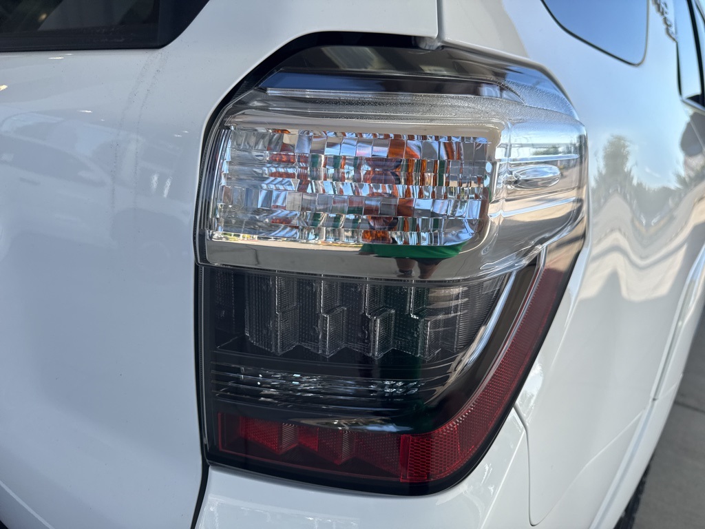 2021 Toyota 4Runner TRD Premium photo 3