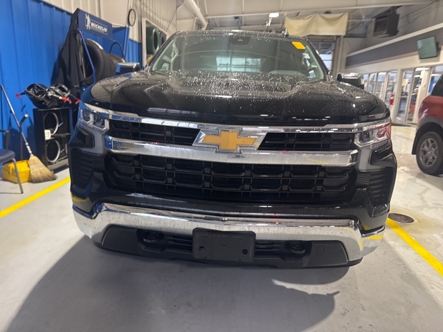 used 2025 Chevrolet Silverado 1500 car, priced at $42,988