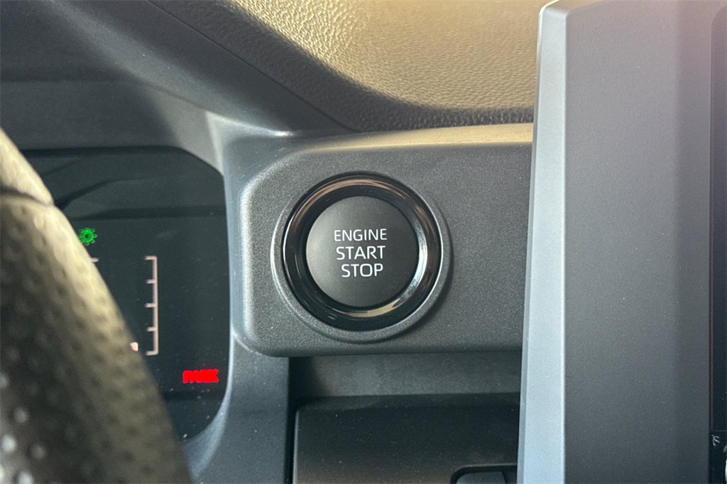 2025 Toyota Tacoma SR5 Double Cab photo 21