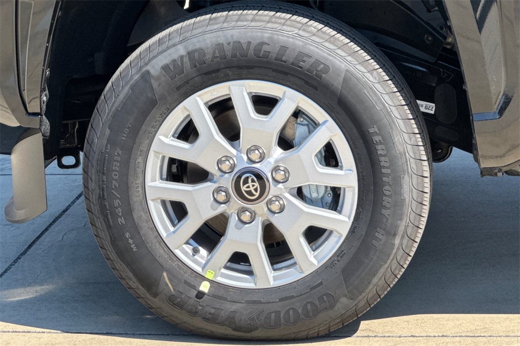 2025 Toyota Tacoma SR5 Double Cab photo 24
