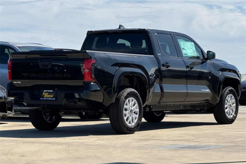 2025 Toyota Tacoma SR5 Double Cab photo 4