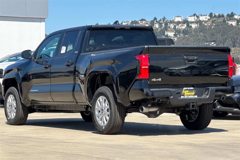 2025 Toyota Tacoma SR5 Double Cab photo 6