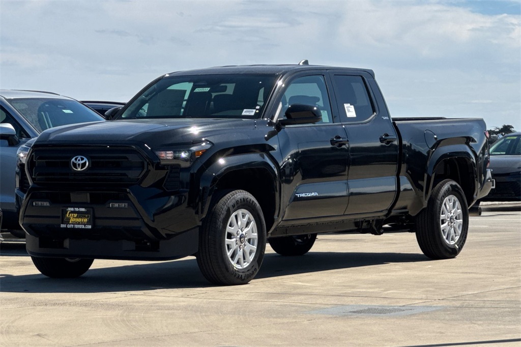 2025 Toyota Tacoma SR5 Double Cab photo 8