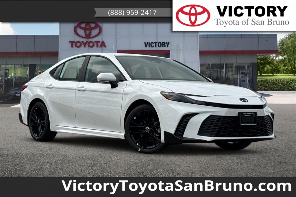 2026 Toyota Camry SE's photo