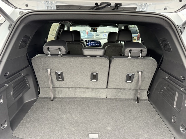 new 2026 Chevrolet Traverse car, priced at $45,020