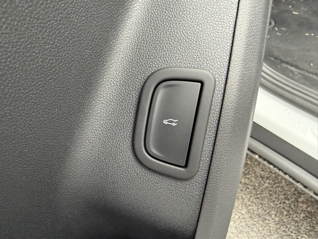 new 2026 Chevrolet Traverse car, priced at $45,020