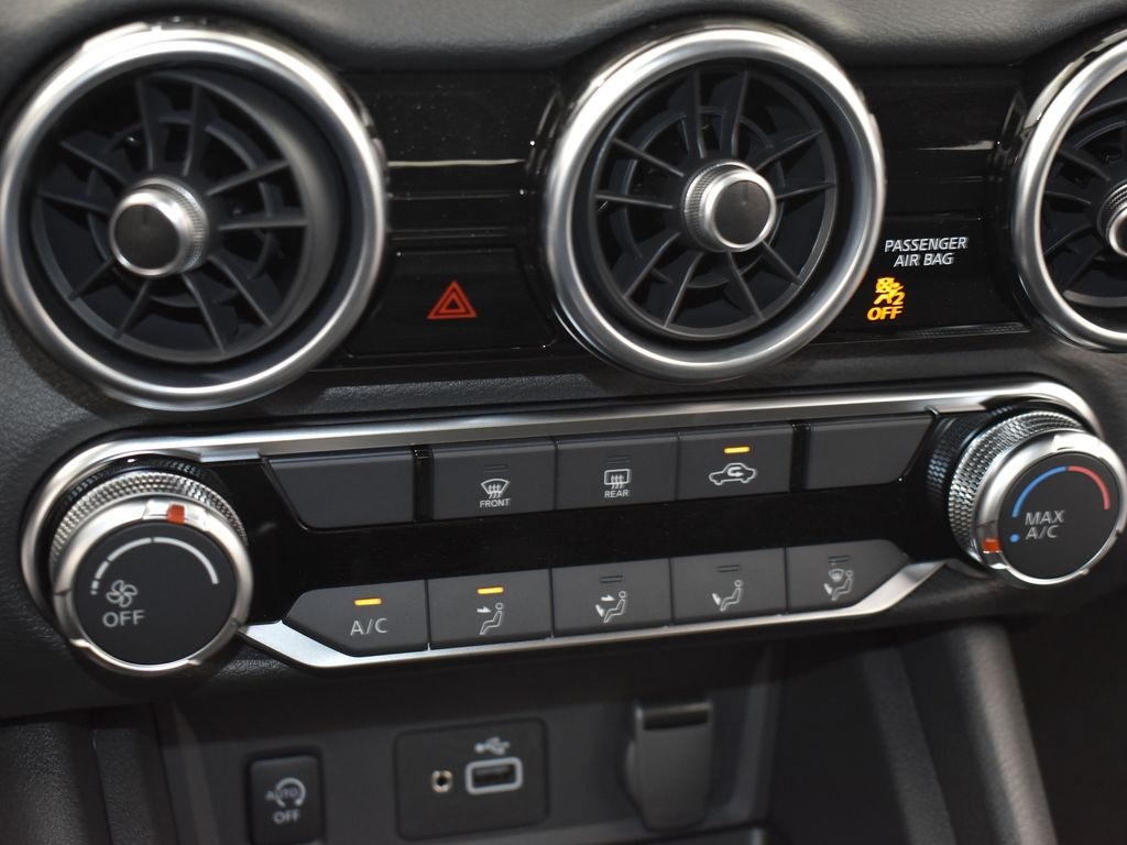 2025 Nissan Sentra S photo 12