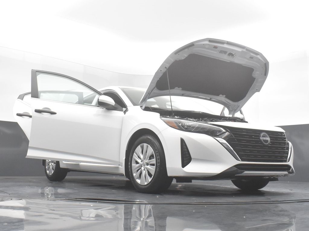 2025 Nissan Sentra S photo 32