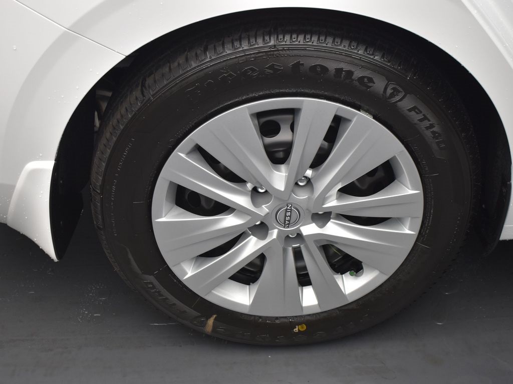 2025 Nissan Sentra S photo 5